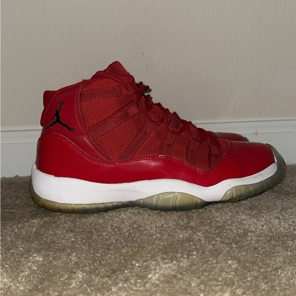 2017
Air Jordan 11 Retro 'Win Like '96' - Picture 2 of 4